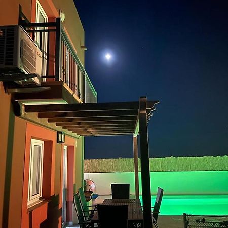 Villa Marie Agradable Y Tranquila Maison Con Piscina كوراليهو المظهر الخارجي الصورة