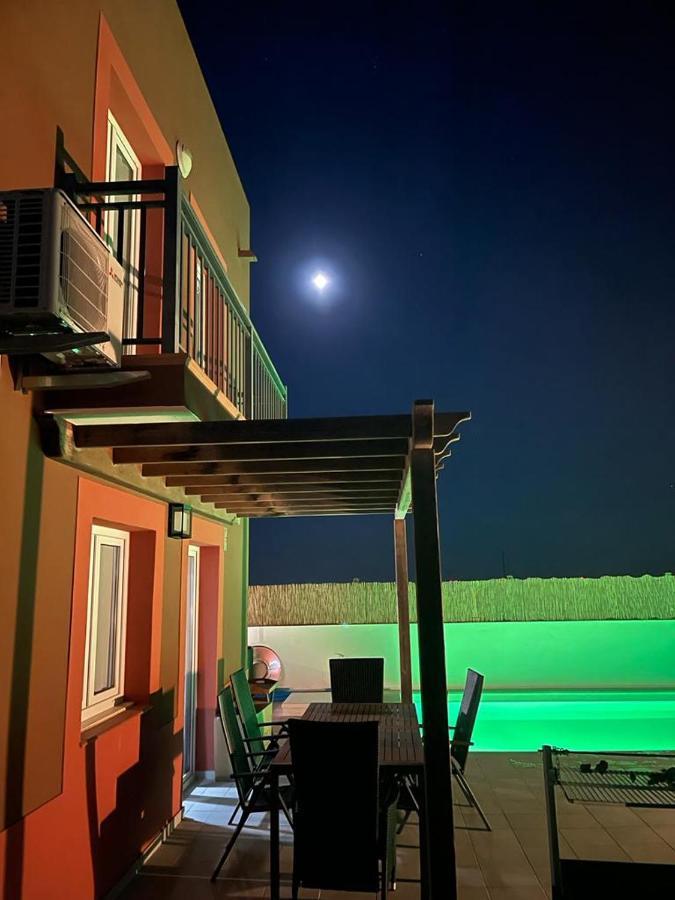 Villa Marie Agradable Y Tranquila Maison Con Piscina كوراليهو المظهر الخارجي الصورة