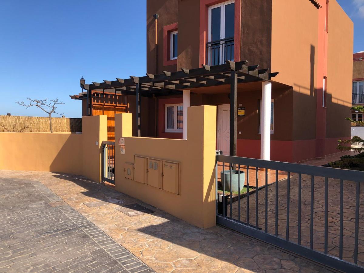 Villa Marie Agradable Y Tranquila Maison Con Piscina كوراليهو المظهر الخارجي الصورة