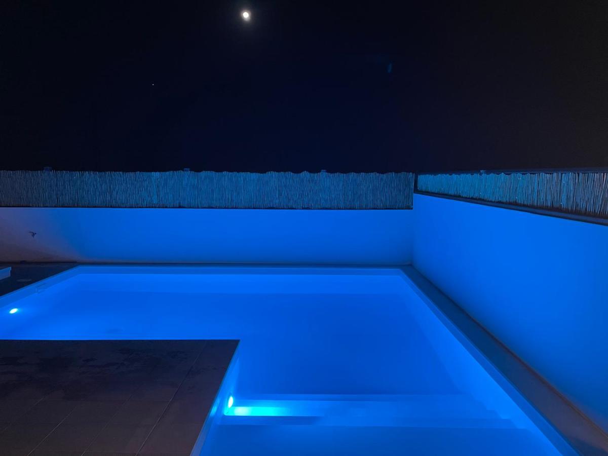 Villa Marie Agradable Y Tranquila Maison Con Piscina كوراليهو المظهر الخارجي الصورة